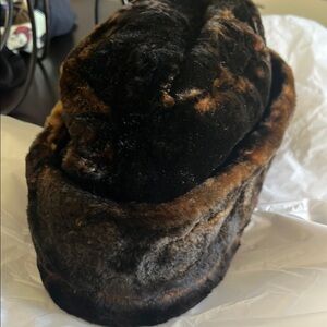 Luxurious  vintage Fur Hat